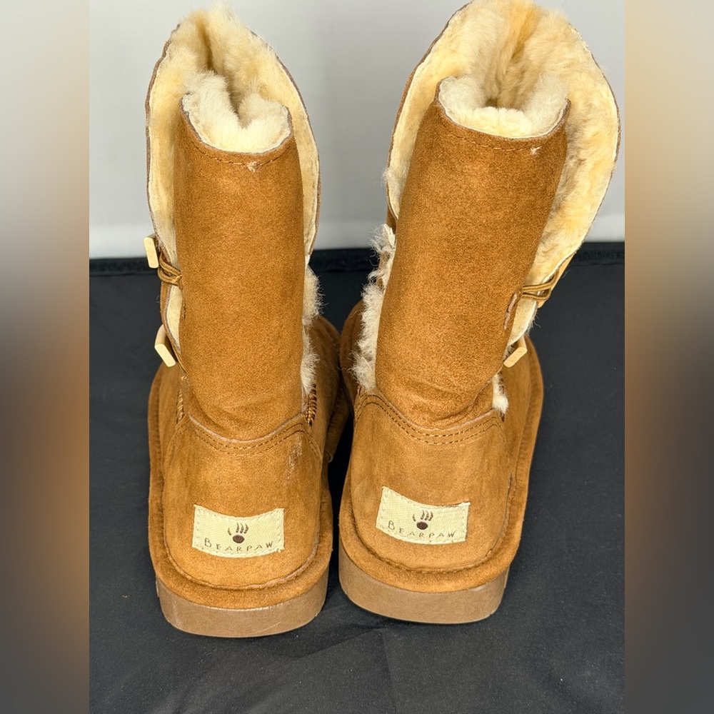 BEARPAW Women's Abigail Suede Sheepskin Wool Toggle Boots - Size 8 NWOT - Picture 2 of 8